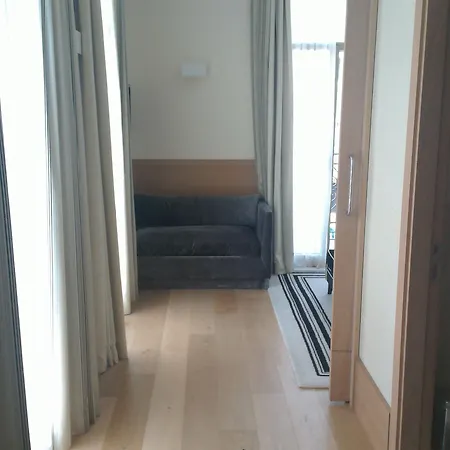 그랑 사르디네로 호텔 4*