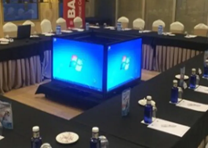 그랑 사르디네로 호텔